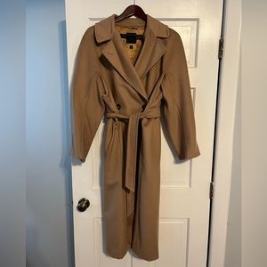 STUNNING MaxMara Weekend virgin wool wrap coat